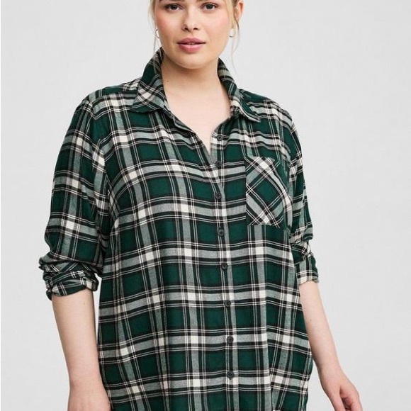 Torrid Lizzie Button-Up Shirt - Picture 3 of 4